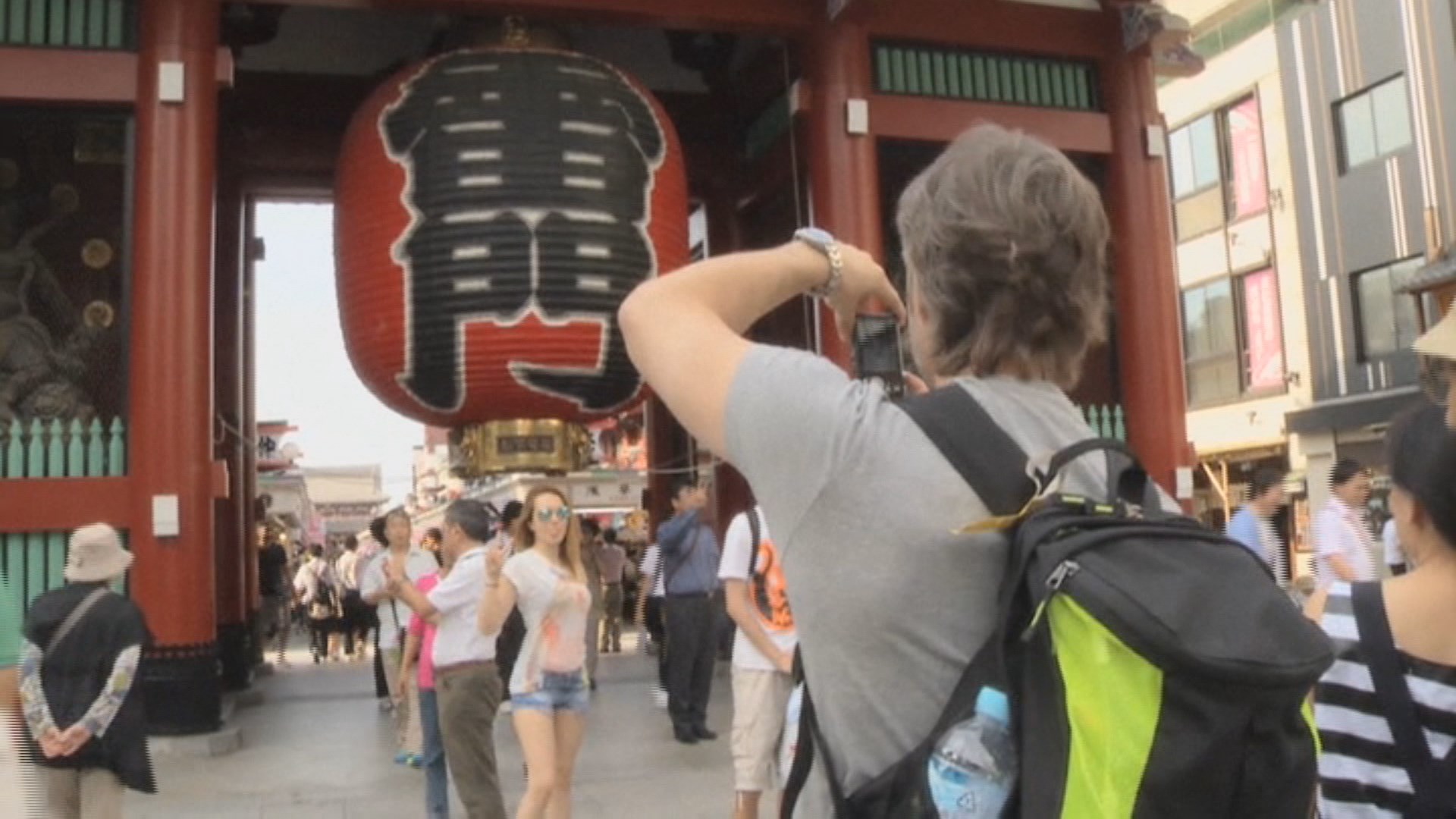 伊 "1박에 2,700원"…日 "여행비 50% 지원" 파격제안