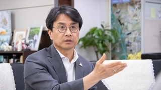 구청장에 경로 미상 확진까지…인천시 비상