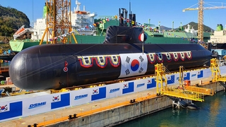 SLBM 수직발사대 갖춘 3천t급 잠수함 진수