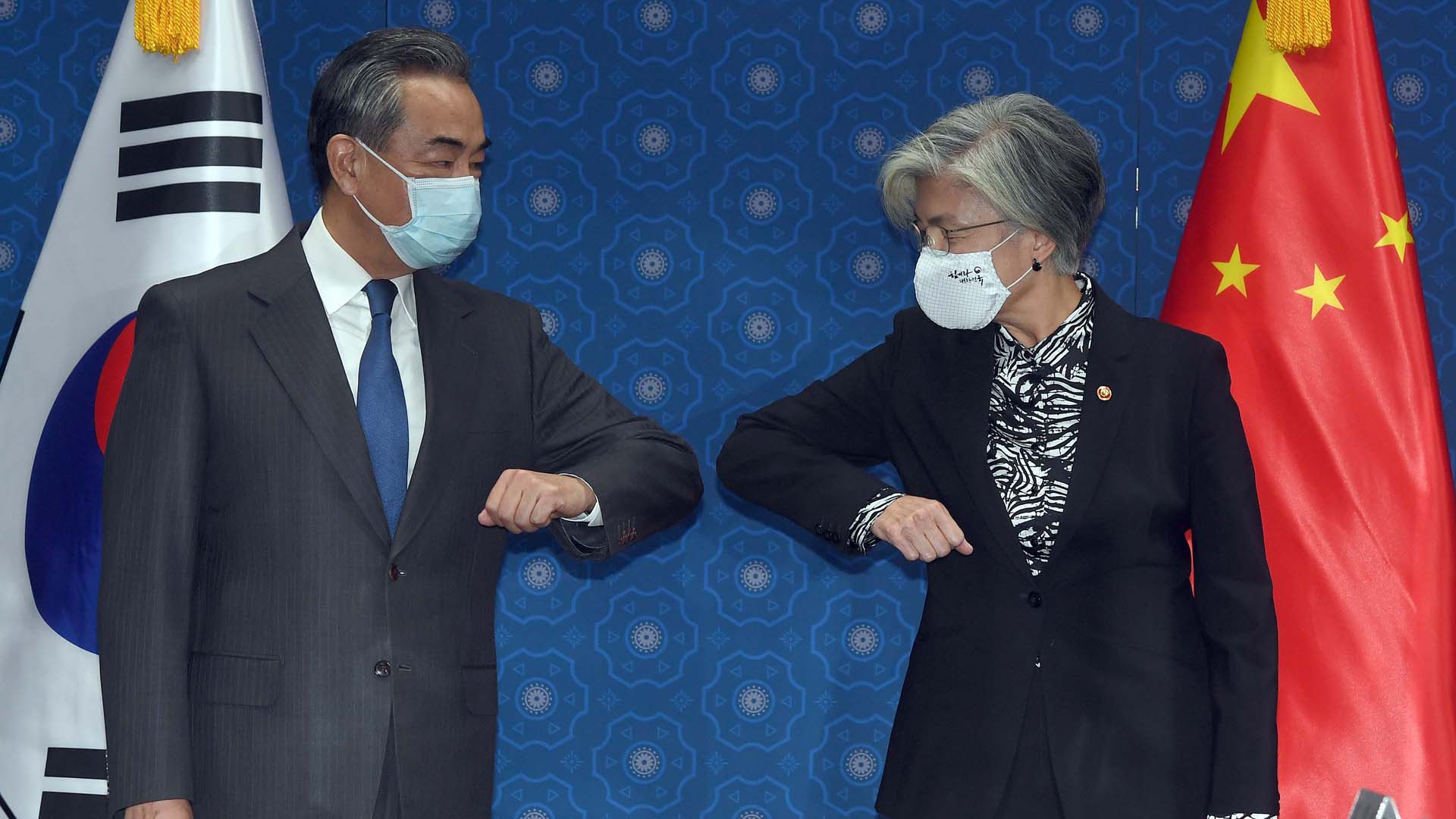 왕이, 강경화와 외교장관 회담…오후에는 문온라인카지노 산타카지노 예방