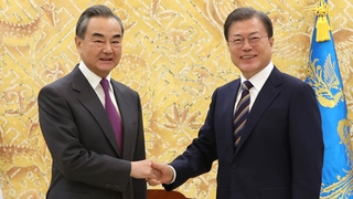 문대통령 "中과 비핵화노력"…시 "여건 허락시 방한"