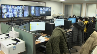 "시설·구급차 부족해요"…숨가쁜 생활치료센터