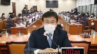 '백신 청문회'…"K방역 실패" vs "정쟁화 말라"