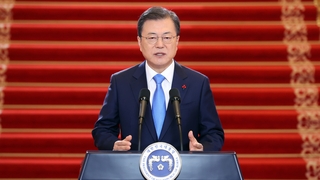 문 대통령 "터널 끝 보여"…적극 재정·뉴딜에 방점