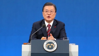 문대통령, 사면론 선긋기…"국민 공감 전제돼야"