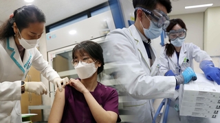 첫날 1만6천여명 접종…화이자 백신 중앙예방센터로