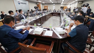 막오른 내년 최저임금 심의…노사 입장차 진통 예고