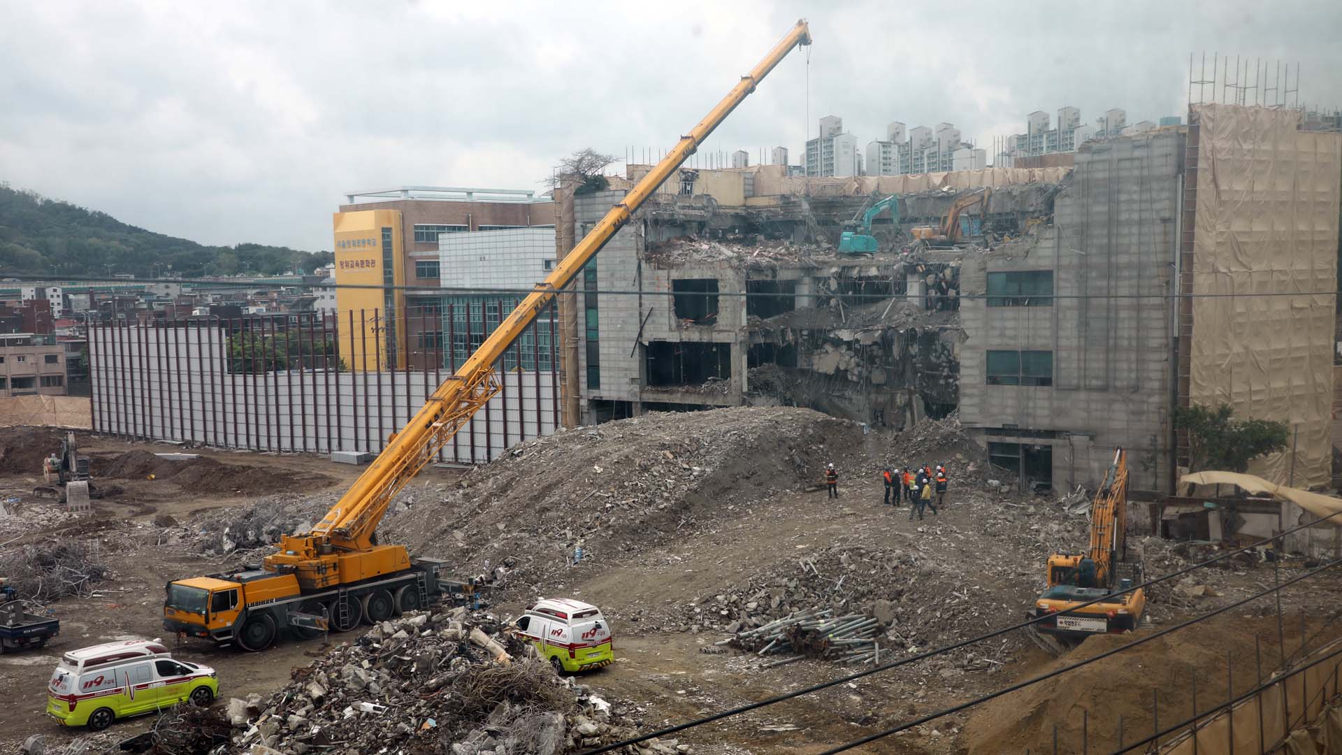 매몰 노동자 구조작업…<em class='find'추가온라인카지노 에스뱅크</em 우려에 난항