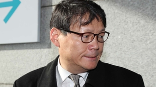 이광철 사표…"부당하지만 국정 부담 숙고"