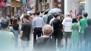 수도권 대유행 조짐…새 거리두기 3단계 가나