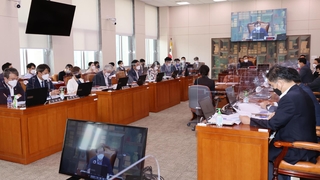 격론 오간 언론중재법…문체위 안건조정위로 회부