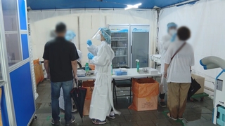 부산·경남 감소세에도 '긴장'…휴가 막바지 방역 고삐
