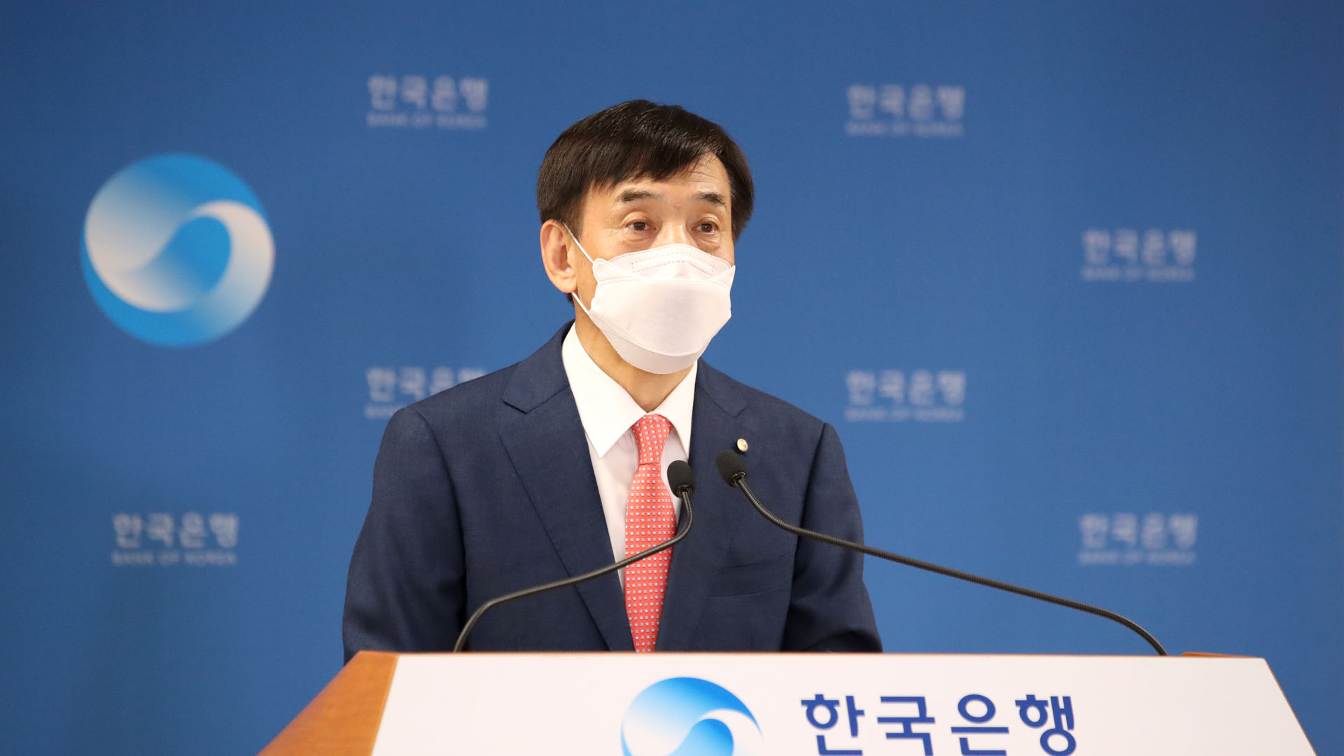 [현장연결] 이주열 "금리 올려도 여전히 완화적…<em class='find'온라인카지노 콤프</em 부정영향 없을것"