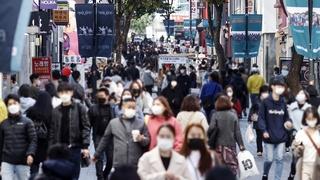 '일상회복' 초안 25일 나온다…위험 요인은 여전