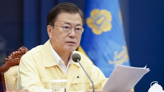문대통령 "요소수 수급 안정에 모든 방법 동원"
