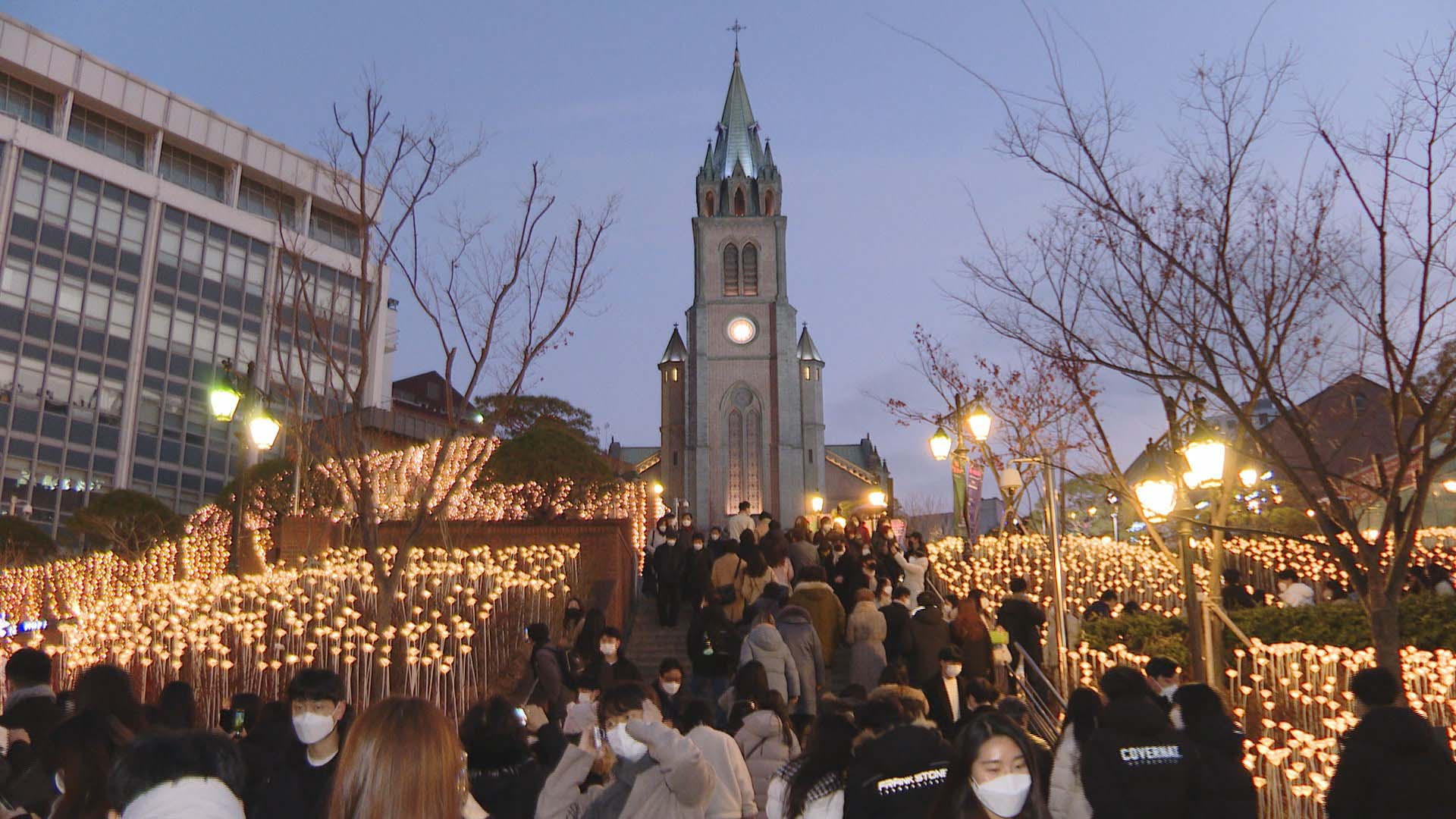 <em class='find'온라인카지노 커뮤니티 유니88</em 전야 명동성당 '북적'…오늘 전국서 미사·예배