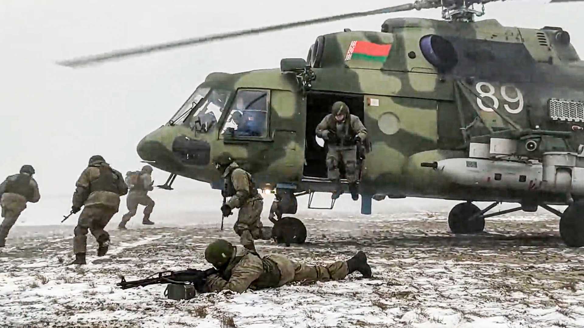 우크라 주변은 사실상 준전시…전쟁 막을 '외교전'도 분주