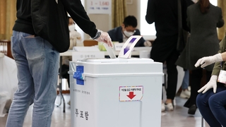 코로나 대확산 속 투표율 주목…유불리 속단 어렵다