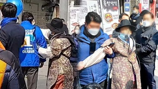 송영길, 신촌 유세현장서 망치 피습…가해자는 70대 유튜버