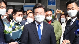 눈물의 선대위 해단식…이재명 "내가 부족, 여러분은 지지 않았다"