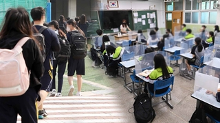 학교방역 완화 막판 조율…정상등교 언제부터?