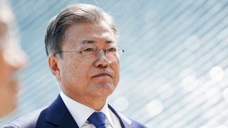 문대통령, 내일 현충원 참배·퇴임연설…걸어서 마지막 퇴근