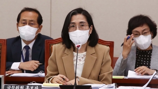 김현숙 청문회…"여성정책 폐지 아냐" "남성표심에 굴복"