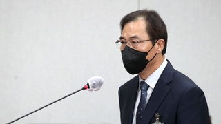 윤재순, 사과했지만 "생일빵에 화나 뽀뽀해주라"…논란 키워