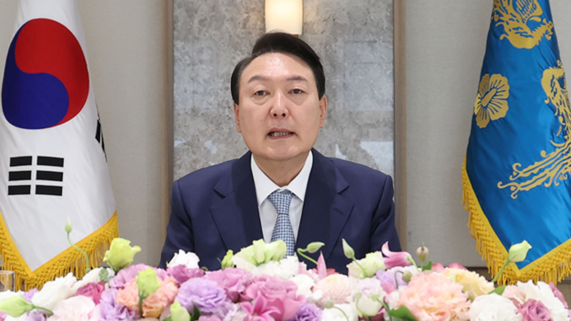 윤대통령 "국민온라인카지노 커뮤니티 벳무브은 시대적 과제…종교계 큰 역할 해달라"