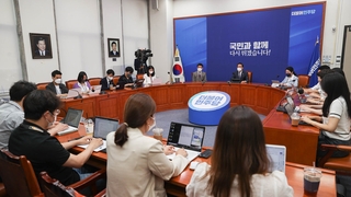 민주, '등돌린 민심 달래기' 고심…전당대회 룰 '갑론을박'