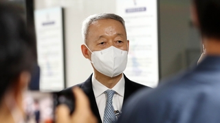 '산업부 블랙리스트' 백운규 소환 조사…검찰 칼끝은?