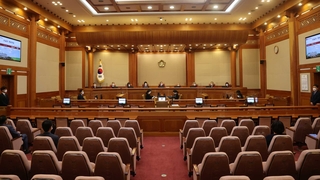 법무부·국회, '검수완박' 헌재 심판 준비 본격화