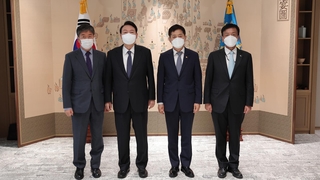 취임 두달만에 30%대 지지율로…또 청문회 없이 임명 강행