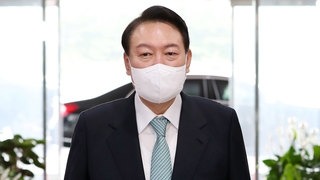 윤대통령 "불법행위 풀고 정상화가 국민 바람"…휴가 질문에 대우조선 언급도
