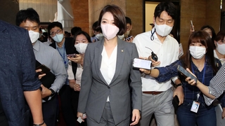 국민의힘 배현진 최고위원 사퇴…'비대위 전환론' 분출