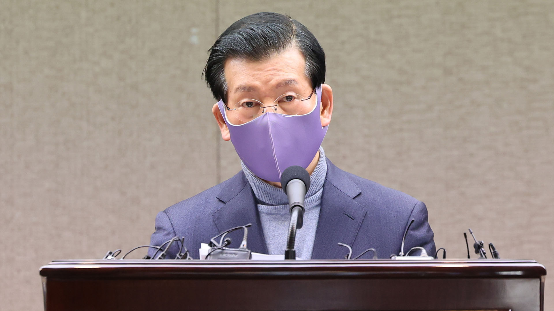 검찰, '온라인카지노 후기 벳무브 <em class='find'조폭연루설</em' 장영하 변호사 영장 반려