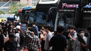 추석 끝 "고향 다녀왔어요"…아쉬움 속 귀경길