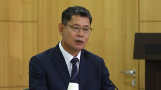 '강제북송' 김연철 연이틀 조사…靑고위급 소환 임박