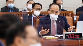 기재위 기업감세 공방…여 "세계적 추세" 야 "대기업 편향"