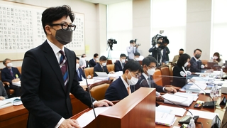 법사위 국감 충돌…"사정칼날 폭주" "文정부서 수사지연"