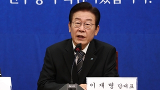李 재판·주식 파장에 뒤숭숭 민주…"실망" "내부 총질"