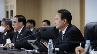 윤대통령 "한미 확장억제 강화…한미일 안보협력 확대"