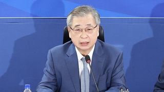검찰, 서훈 연이틀 조사…정점 겨눈 서해 피격 수사