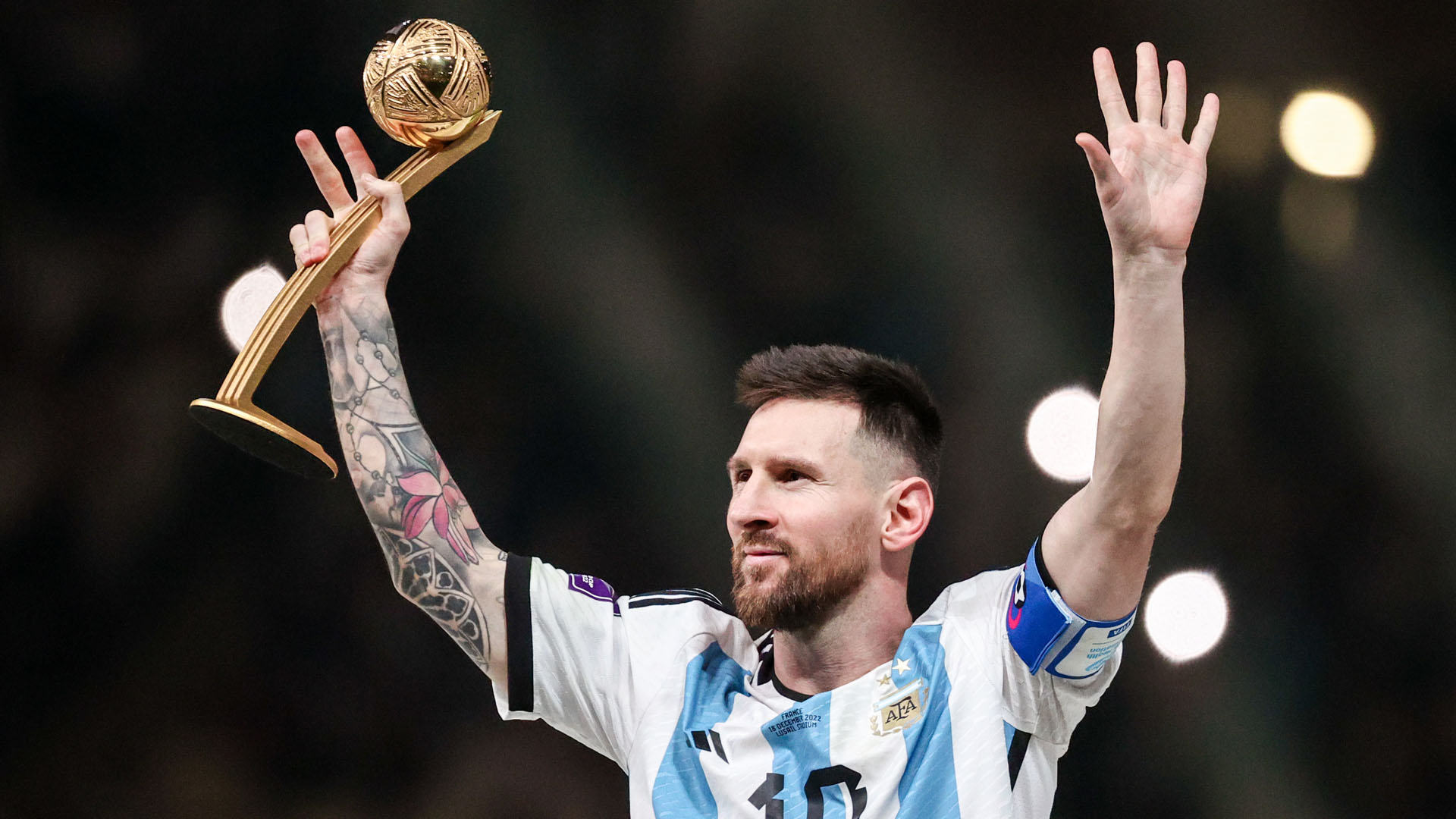 메시, 5번 도전만에 우승컵…'축구 신화' 완성