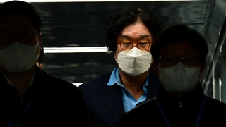 쌍방울 김성태 전 회장 국내 압송…본격 조사 돌입