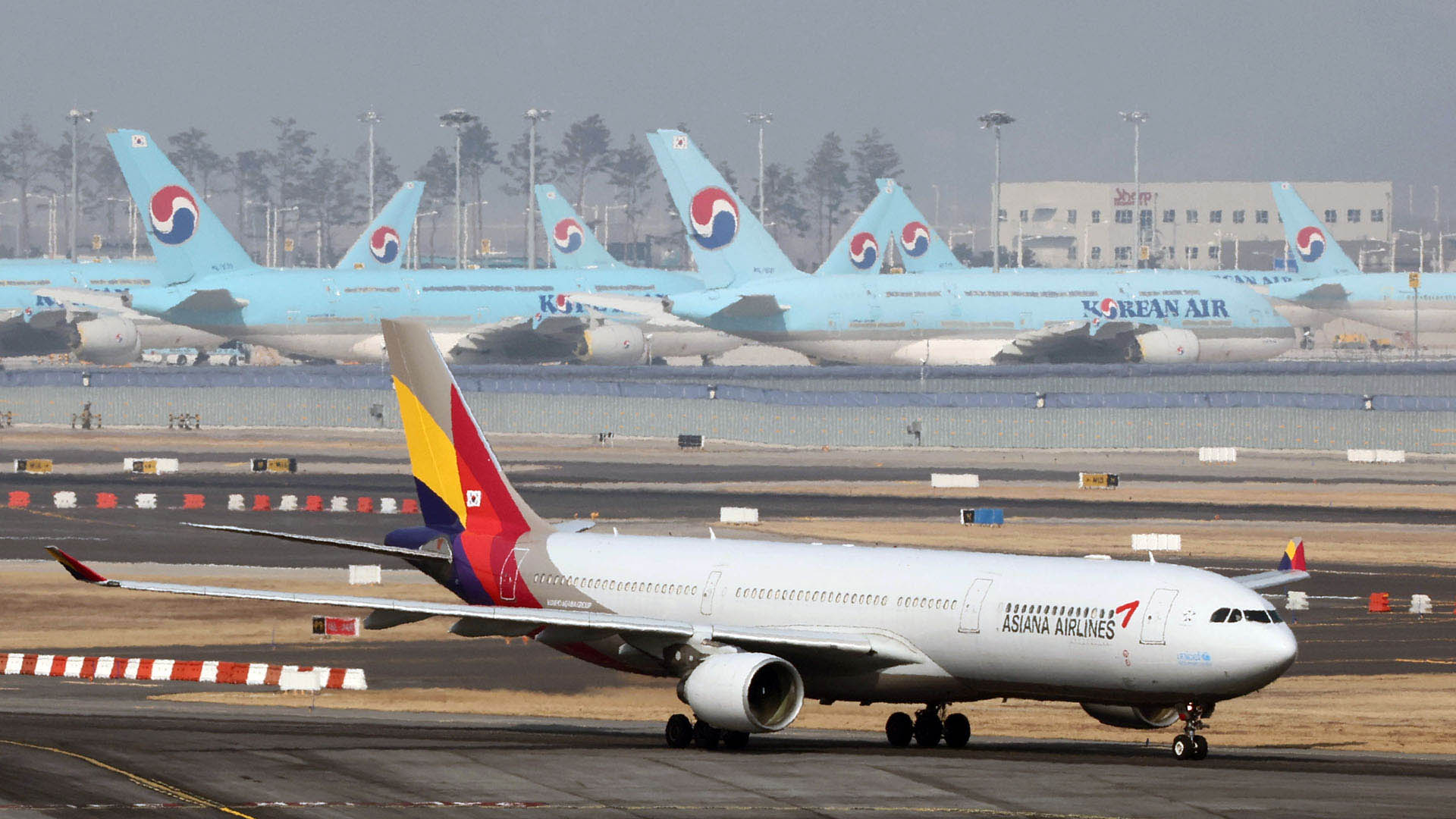 英, 온라인카지노 커뮤니티 유니88항공·아시아나 합병승인…美·EU·日 심사 남아