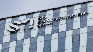 SM 인수전 막 내리나…하이브-카카오 전격 회동