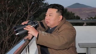 북한 "ICBM '화성-17형' 발사훈련"…김정은 참관