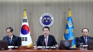 윤대통령 "주60시간 이상 근무는 무리…노동약자와 소통"