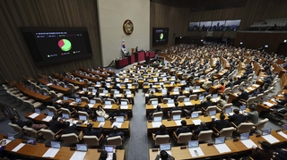 양곡법 재의결에 쌍특검까지…첩첩산중 4월 국회